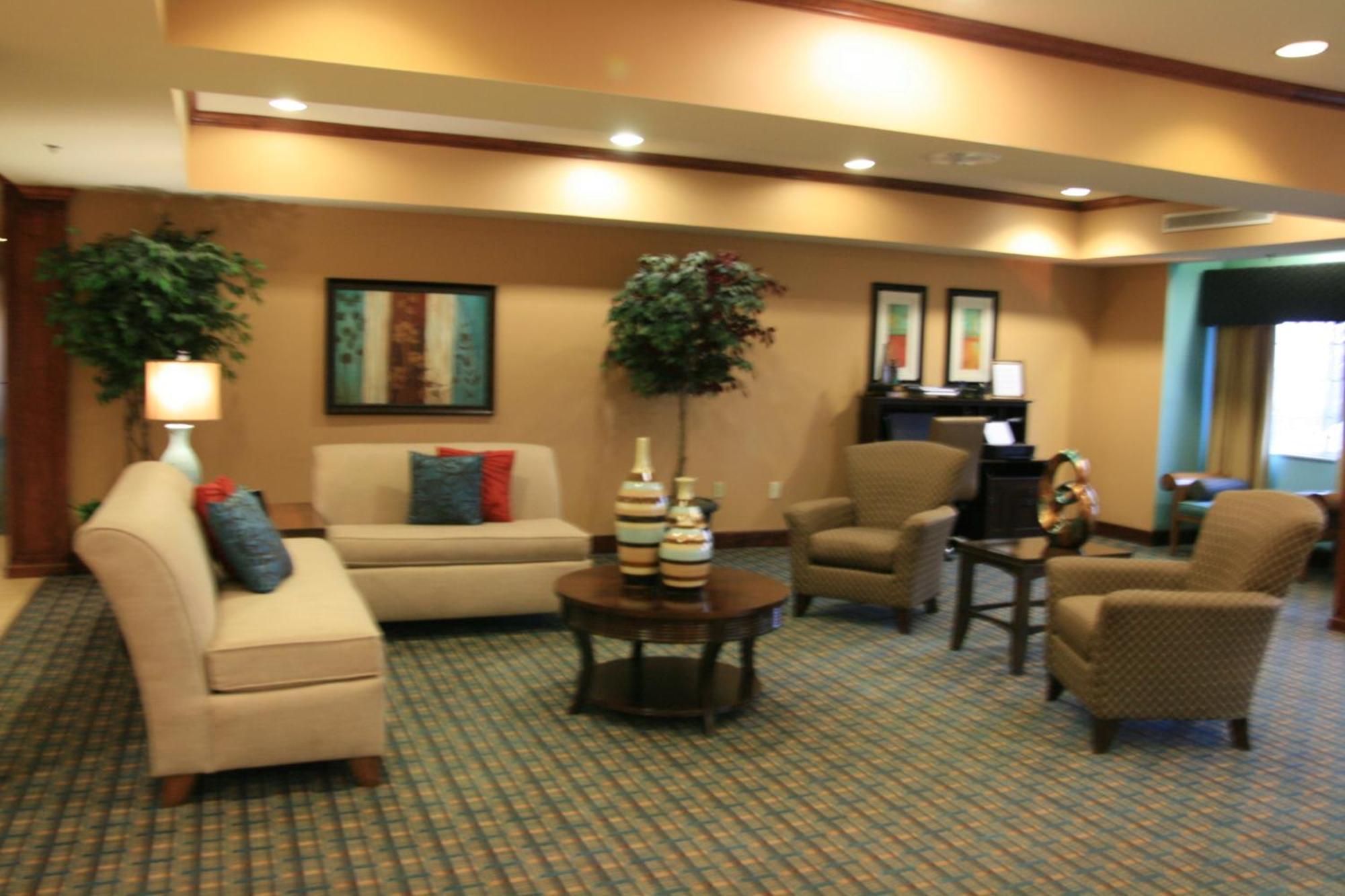 Microtel Inn & Suites By Wyndham Starkville Exterior foto